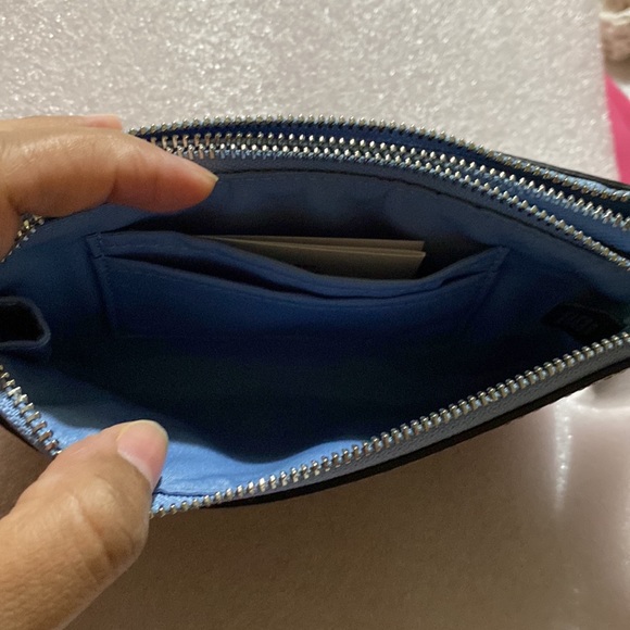 NWT 🔥 Coach Double Corner Zip Wristlet In Signature Canvas - Picture 11 of 16